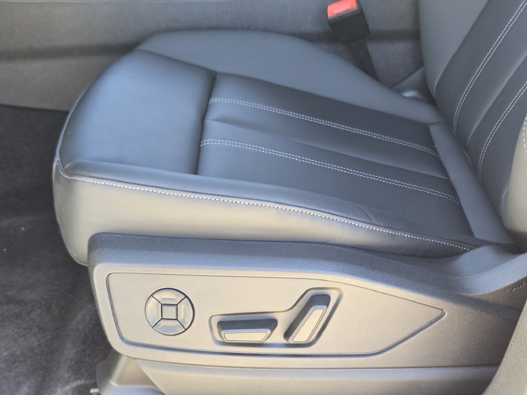 New 2026 Audi Q5 Premium AWD/4WD image 31