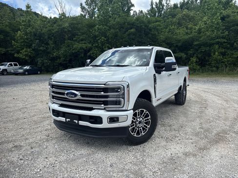 Used 2026 Ford F350 Platinum w/ Platinum Plus Package AWD/4WD image 11