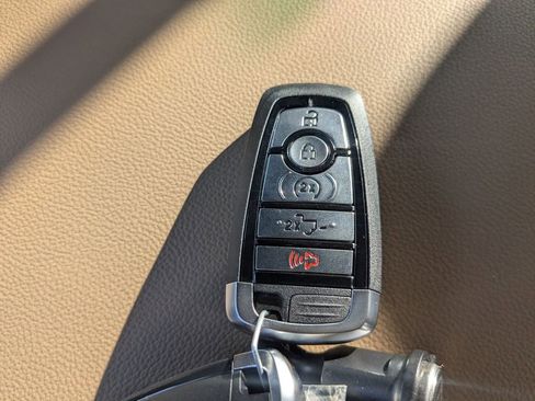 New 2026 Ford F250 Lariat w/ Black Appearance Package image 37