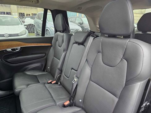 Used 2023 Volvo XC90 T8 Plus image 22