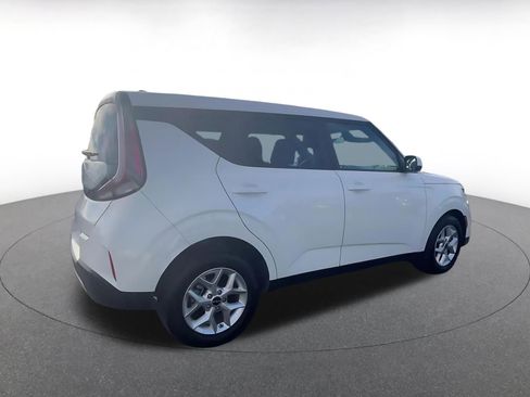 Used 2025 Kia Soul LX w/ LX Technology Package image 15