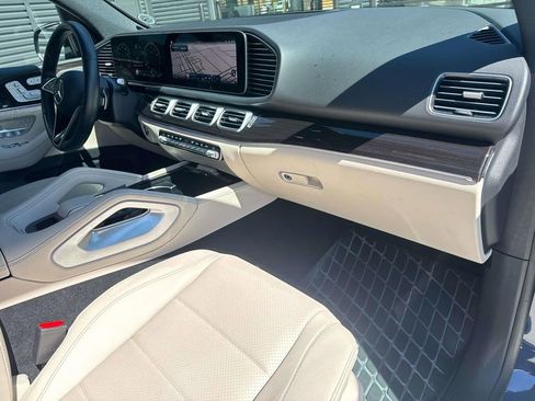 Used 2025 Mercedes-Benz GLE 350 4MATIC image 17