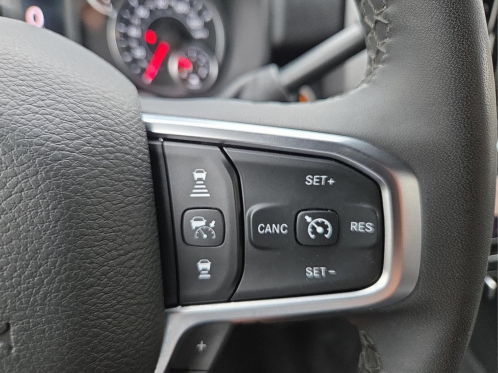 Used 2025 RAM 2500 Big Horn AWD/4WD image 18