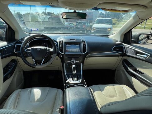 Used 2018 Ford Edge Titanium w/ Equipment Group 301A image 11