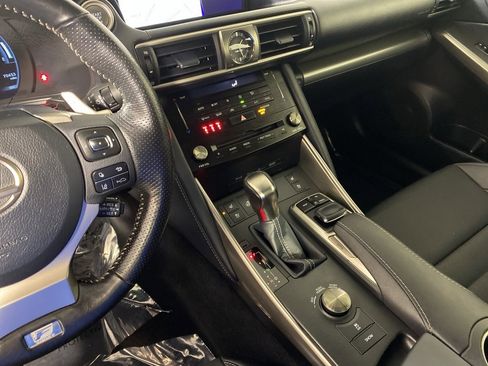 Used 2017 Lexus IS 300 AWD image 16