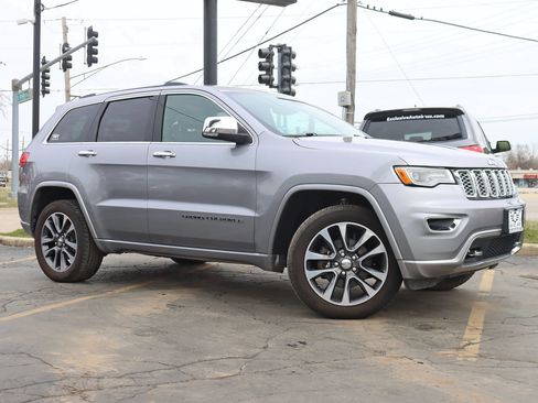 Used 2017 Jeep Grand Cherokee Overland AWD/4WD image 2