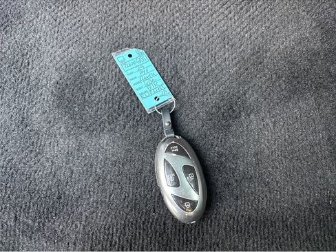 Used 2024 Hyundai Elantra SEL image 35