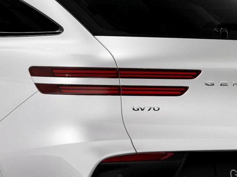 New 2026 Genesis GV70 2.5T Advanced image 10