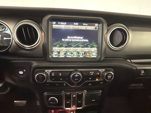 Used 2023 Jeep Wrangler Unlimited Rubicon 4xe w/ Cold Weather Group AWD/4WD image 27