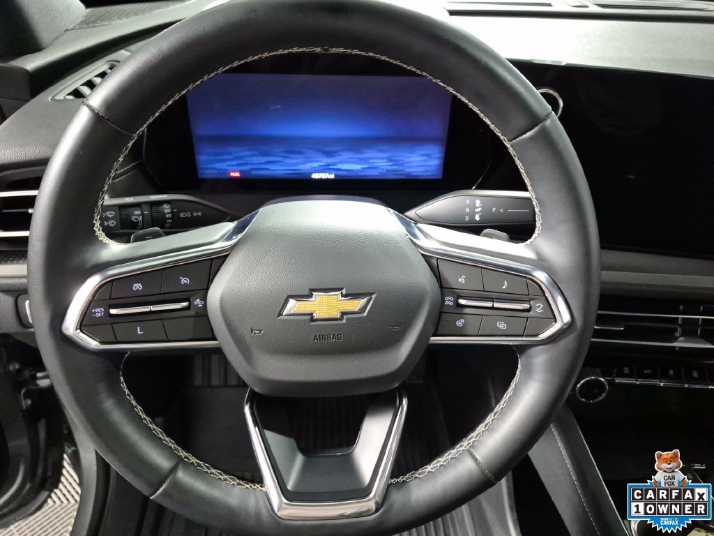 Used 2024 Chevrolet Traverse LT w/ Trailering Package AWD/4WD image 11