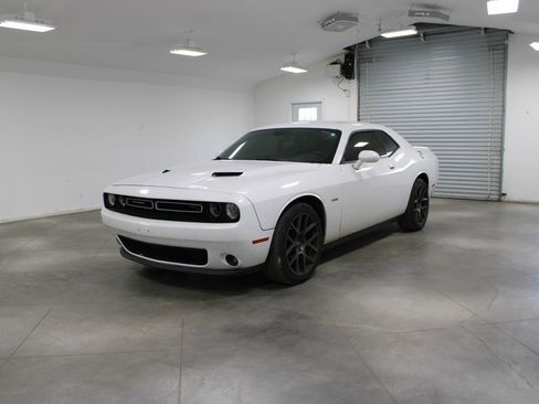 Used 2017 Dodge Challenger R/T Plus image 4