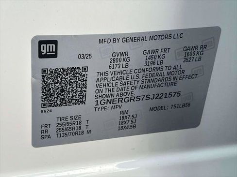 Used 2025 Chevrolet Traverse LT w/ Driver Confidence Package image 20