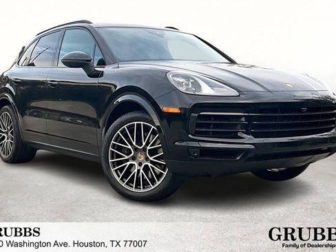 Used 2023 Porsche Cayenne Platinum Edition image 1