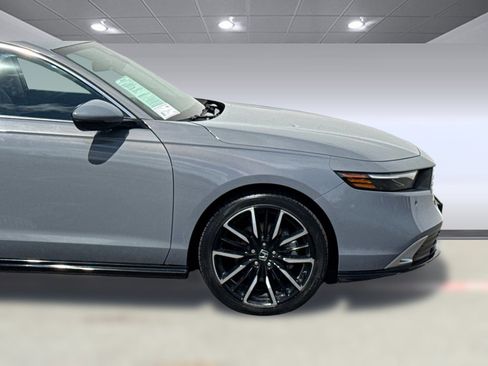 Used 2024 Honda Accord Touring image 32