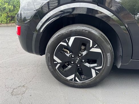 Used 2023 Kia Niro Wind w/ Wind Preserve Package FWD image 25