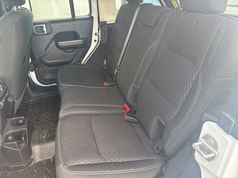 Used 2021 Jeep Wrangler Unlimited Sport image 23