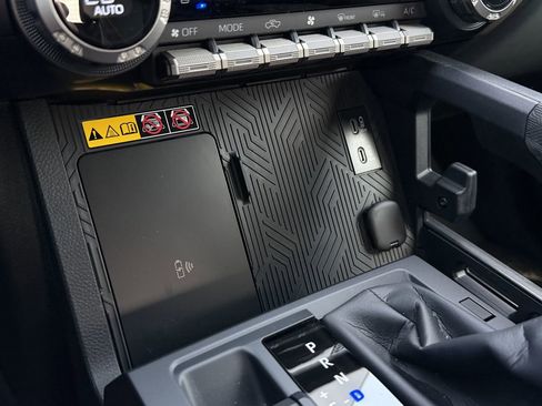 New 2026 Toyota Tacoma 4x4 Double Cab Hybrid image 19