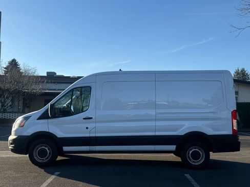 Used 2023 Ford Transit 250 Medium Roof image 2