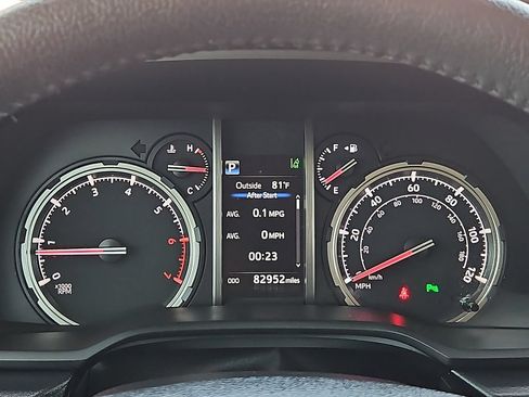 Used 2022 Toyota 4Runner Limited AWD/4WD image 29