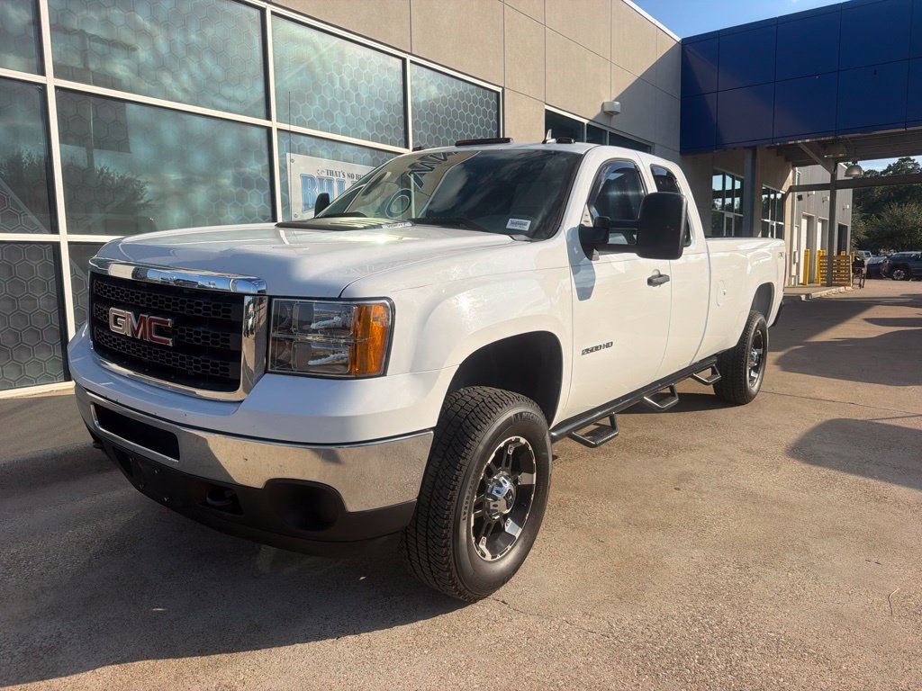 Used 2013 GMC Sierra 2500 W/T AWD/4WD image 2