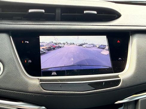 Used 2025 Cadillac XT6 Luxury FWD image 25