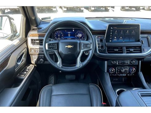 Used 2023 Chevrolet Tahoe Premier image 5