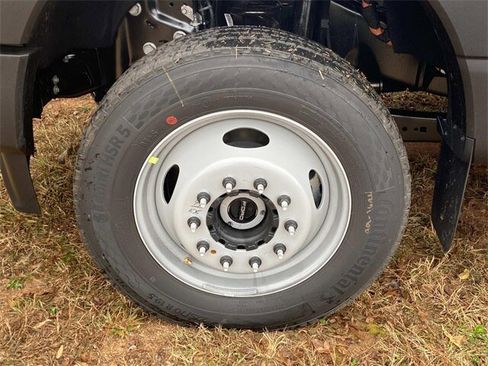 New 2026 Ford F450 XL image 28