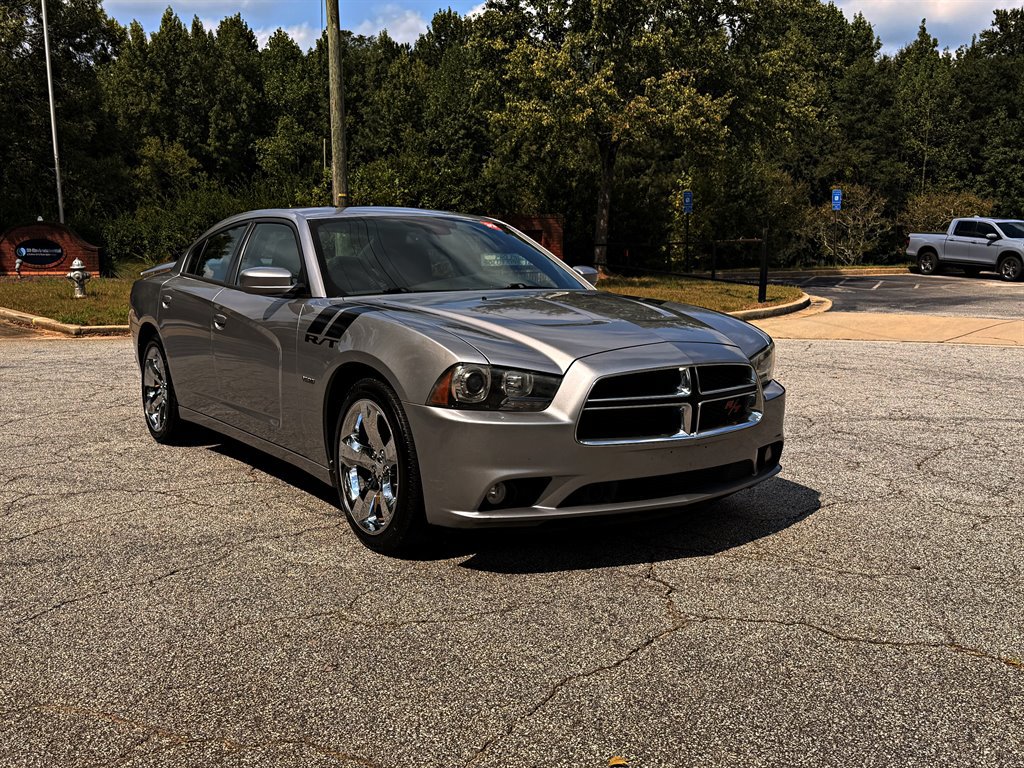 Used 2011 Dodge Charger R/T RWD image 3