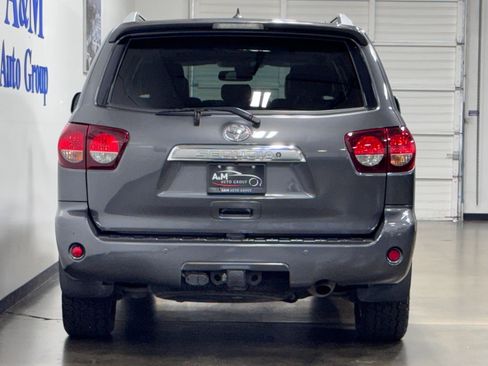 Used 2019 Toyota Sequoia Limited w/ Safety & Convenience Package AWD/4WD image 5