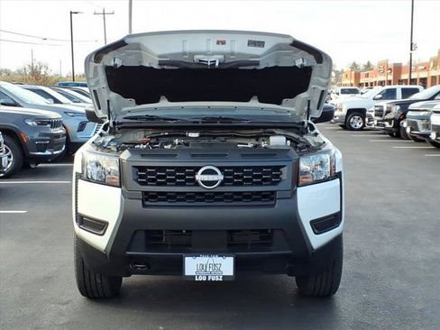 Used 2025 Nissan Frontier S image 31