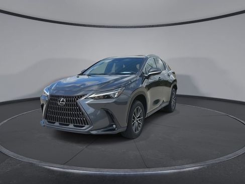 Used 2022 Lexus NX 250 FWD image 4
