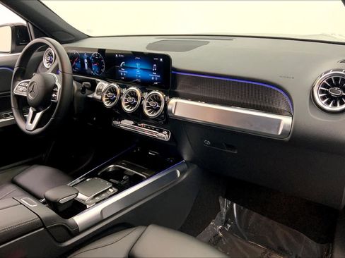Certified 2022 Mercedes-Benz GLB 250 image 10