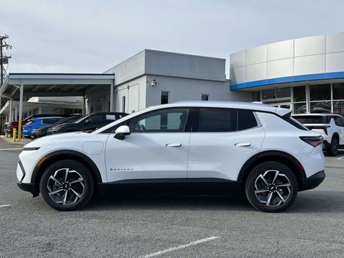 New 2026 Chevrolet Equinox EV LT AWD/4WD image 6