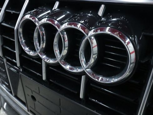 Used 2023 Audi Q3 2.0T Premium AWD/4WD image 37