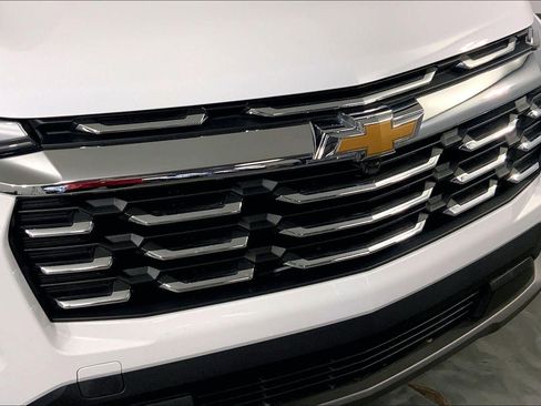 Used 2026 Chevrolet Equinox LT FWD image 28