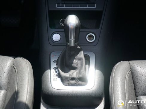 Used 2015 Volkswagen Tiguan SEL AWD/4WD image 17
