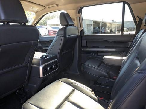Certified 2024 Ford Expedition XLT image 13