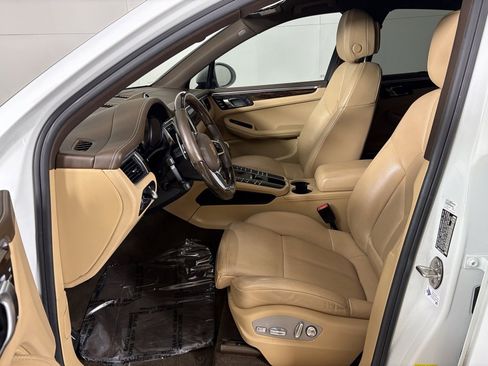 Used 2018 Porsche Macan S image 17