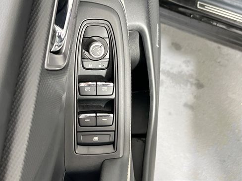 Used 2023 Subaru Forester Limited AWD/4WD image 17