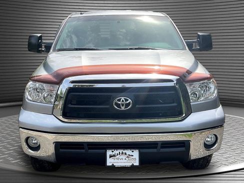 Used 2010 Toyota Tundra 4x4 Double Cab image 2