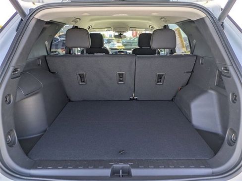 Used 2024 Chevrolet Equinox LT image 26