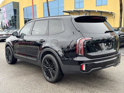 Used 2024 Kia Telluride SX Prestige image 3