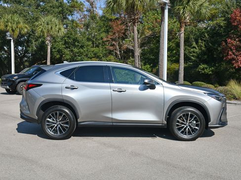 Used 2024 Lexus NX 250 FWD image 2