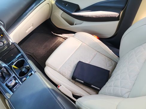 Used 2021 Nissan Maxima Platinum w/ Sport Mat Group image 12