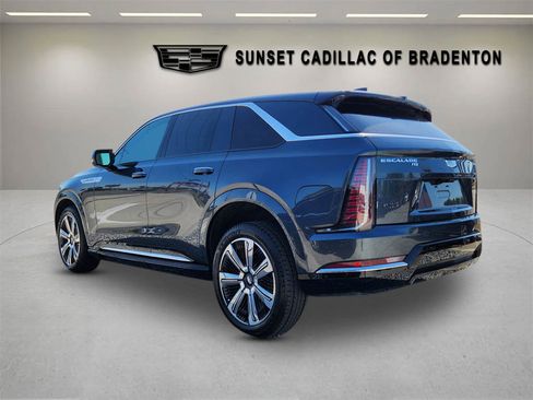 New 2025 Cadillac Escalade IQ Luxury 2 image 5