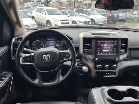 Used 2019 RAM 1500 Laramie image 13