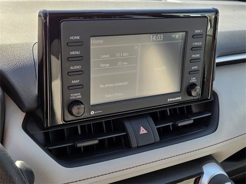 Used 2021 Toyota RAV4 XLE image 20