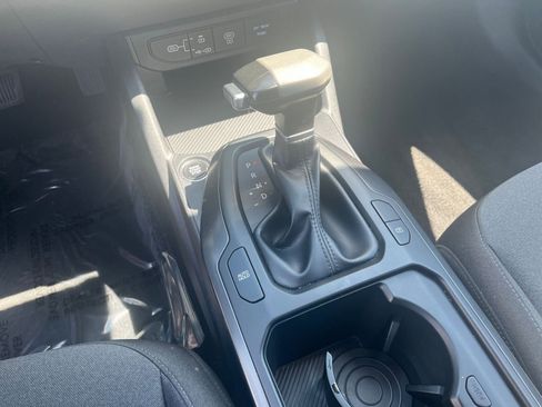 Used 2025 Kia K4 FWD image 40