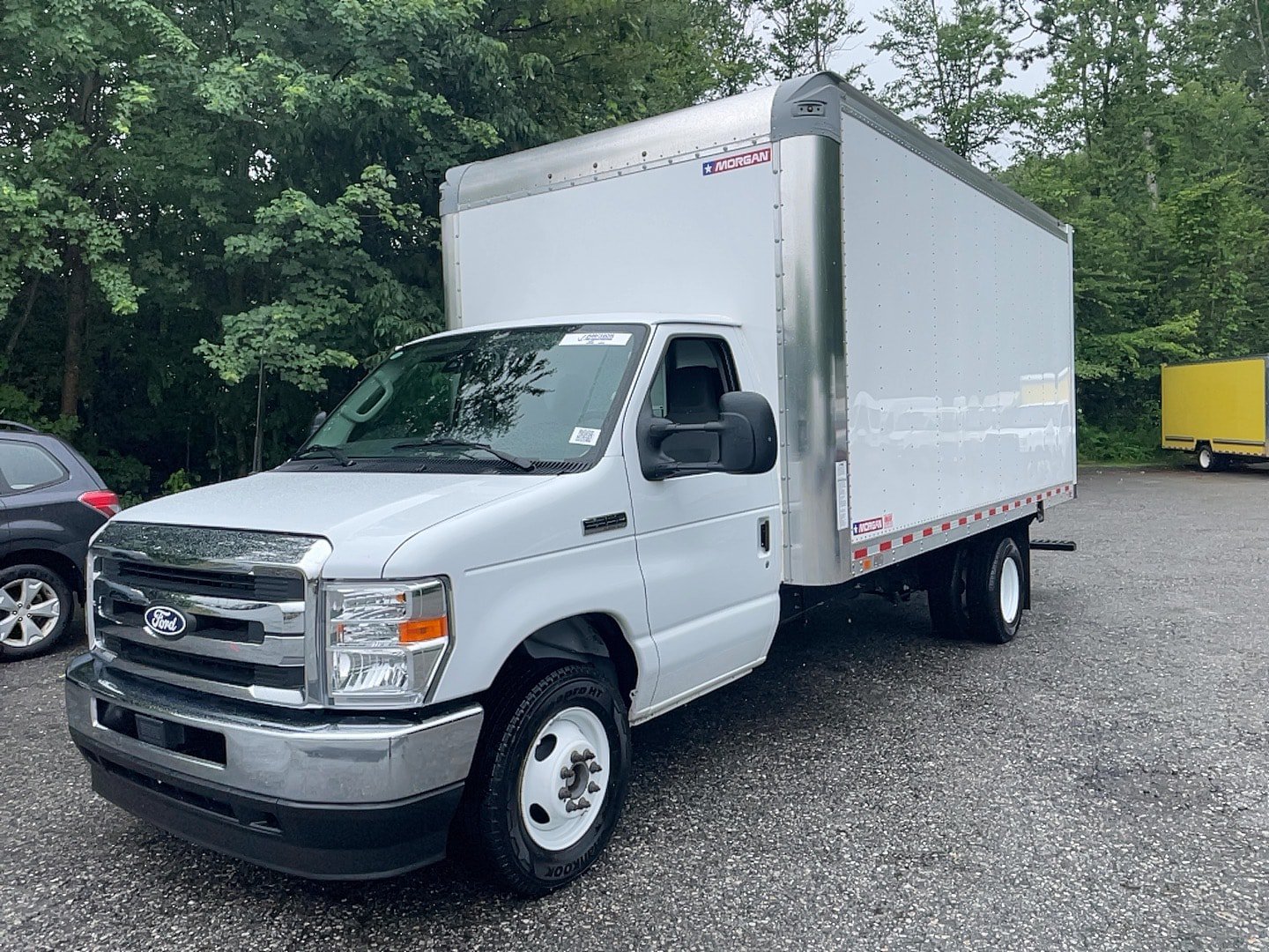 Used 2026 Ford E-350 and Econoline 350 Super Duty w/ Interior Upgrade Package RWD image 5