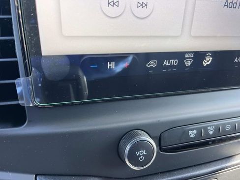 New 2026 Ford Transit 250 148 Medium Roof image 32